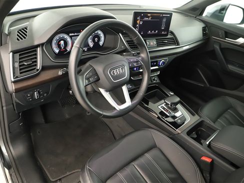 Certified 2022 Audi Q5 2.0T Premium Plus w/ Premium Plus Package image 16