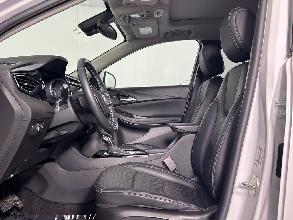Used 2023 Buick Encore GX Essence w/ Experience Buick Package AWD/4WD image 30