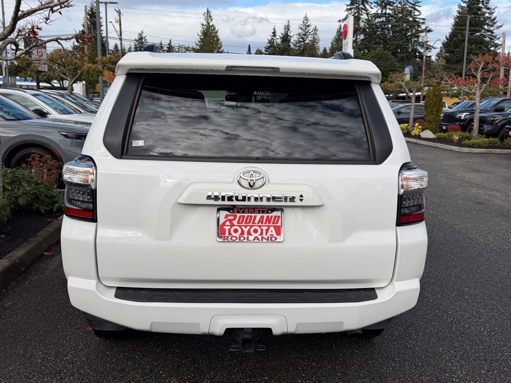 Used 2023 Toyota 4Runner SR5 Premium w/ Moonroof Package AWD/4WD image 8