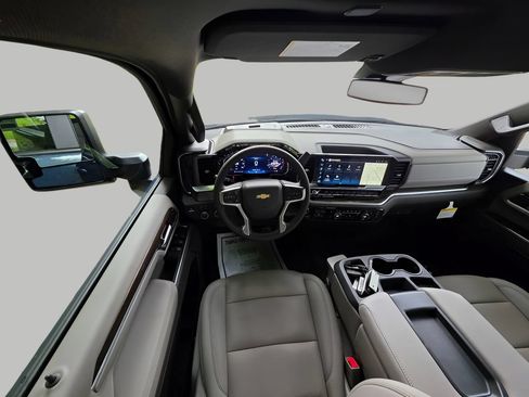 New 2026 Chevrolet Silverado 2500 LT w/ Texas Edition AWD/4WD image 13