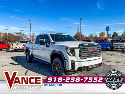 New 2025 GMC Sierra 2500 AT4 w/ AT4 Premium Plus Package