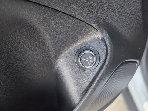 Used 2023 Buick Encore GX Essence w/ Experience Buick Package image 25