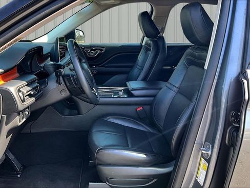 Used 2024 Lincoln Aviator Reserve RWD image 16