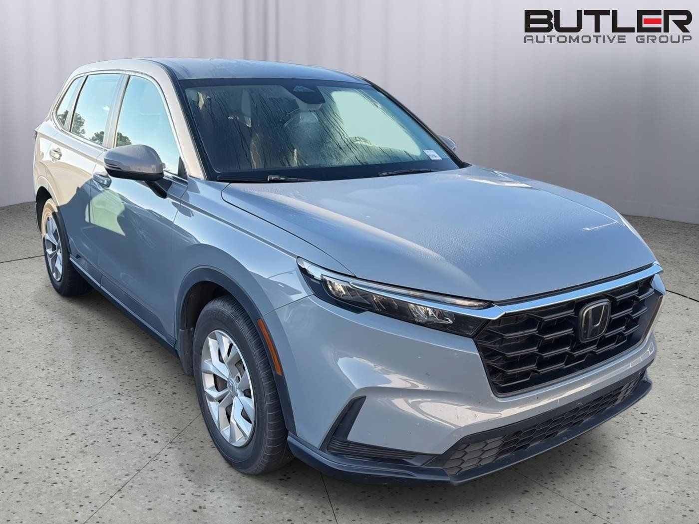 Used 2023 Honda CR-V LX image 2