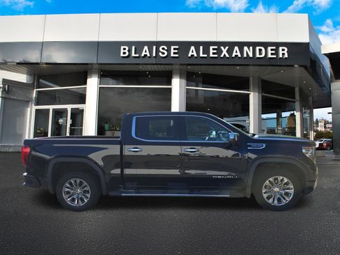 Used 2025 GMC Sierra 1500 Denali AWD/4WD image 2