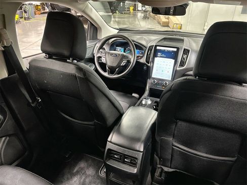 Used 2022 Ford Edge SE w/ Cargo Accessory Package image 19