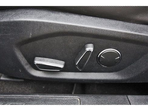 Used 2020 Ford Fusion SE w/ Equipment Group 151A image 28