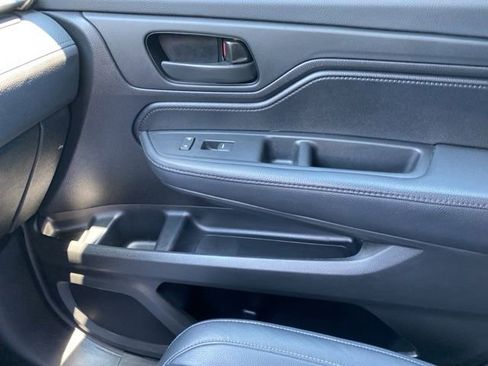 Used 2024 Honda Odyssey EX-L image 18