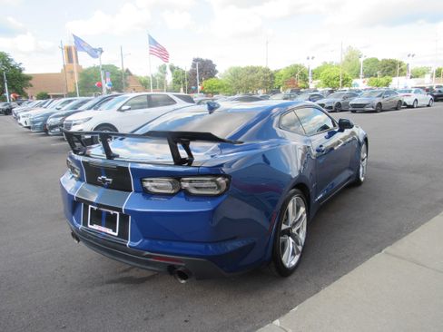Used 2021 Chevrolet Camaro LT w/ RS Package RWD image 6