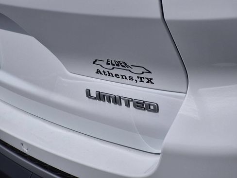 New 2026 Jeep Grand Cherokee L Limited RWD image 9