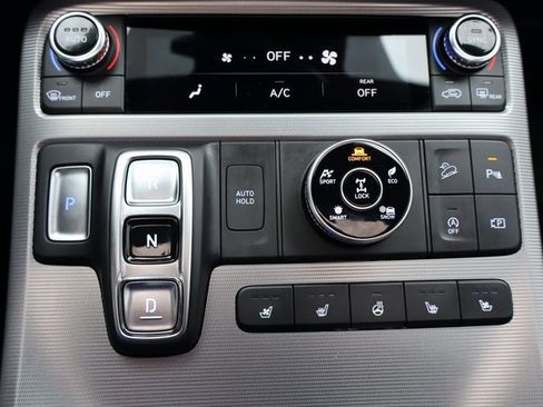 Used 2025 Hyundai Palisade Calligraphy image 10