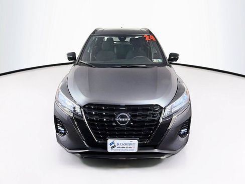 Used 2024 Nissan Kicks SR FWD image 13