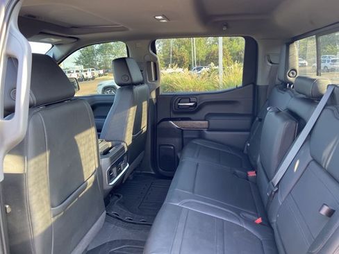 Used 2022 GMC Sierra 1500 Denali w/ Driver Alert Package II AWD/4WD image 17
