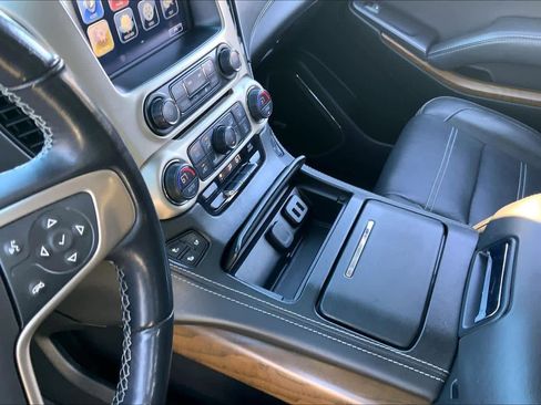 Used 2020 GMC Yukon Denali w/ Denali Ultimate Package image 17