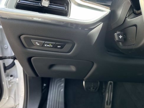 Used 2025 BMW X5 sDrive40i w/ M Sport Package RWD image 33