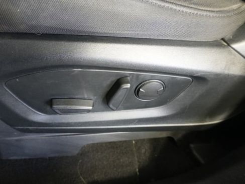 Used 2020 Ford Explorer XLT AWD/4WD image 19