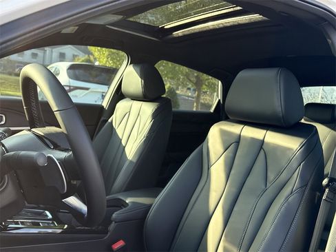 New 2025 Acura Integra A-Spec image 12