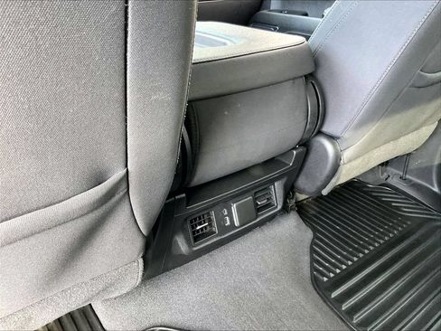Used 2023 Chevrolet Silverado 1500 LT AWD/4WD image 26