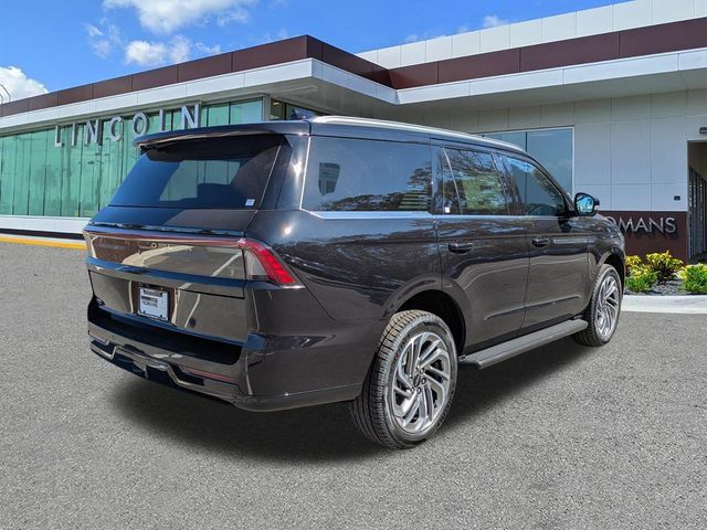 New 2026 Lincoln Navigator Premiere AWD/4WD image 4