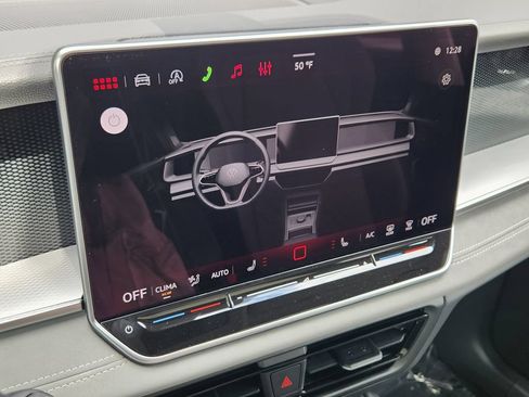 New 2026 Volkswagen Tiguan SE AWD/4WD image 10