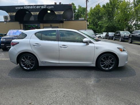 Used 2013 Lexus CT 200h w/ F Sport Pkg w/Nuluxe Trim FWD image 2