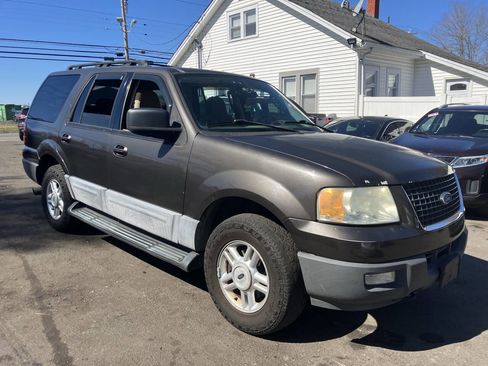 Used 2006 Ford Expedition XLT image 15