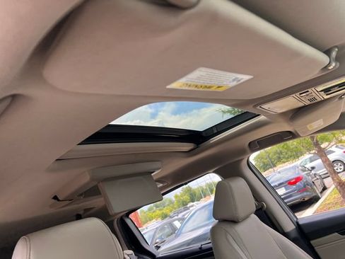 Used 2018 Honda Odyssey Elite image 34