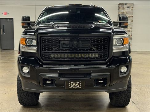 Used 2018 GMC Sierra 3500 Denali w/ Duramax Plus Package AWD/4WD image 2