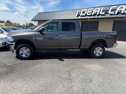 Used 2018 RAM 2500 Tradesman w/ Chrome Appearance Group AWD/4WD image 18