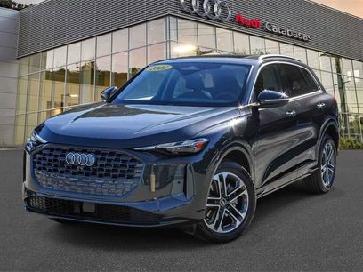Used 2025 Audi Q5 Premium w/ Convenience Package