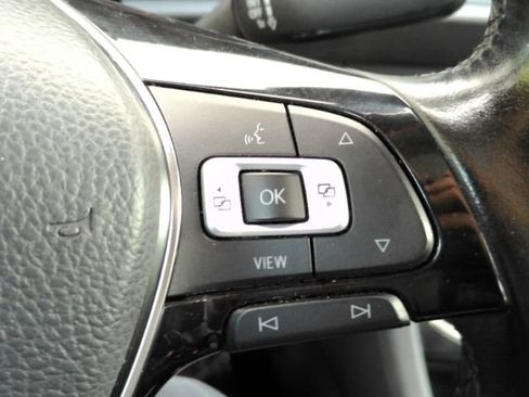 Used 2019 Volkswagen Jetta SE FWD image 36