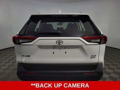 Used 2025 Toyota RAV4 XLE image 7
