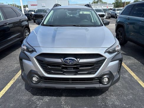 Used 2025 Subaru Outback w/ Popular Package #1A AWD/4WD image 2