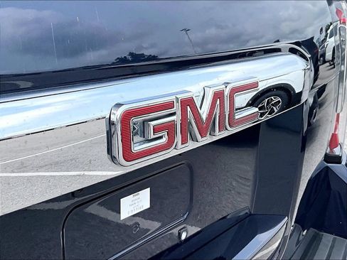 Used 2019 GMC Yukon Denali w/ Open Road Package AWD/4WD image 9