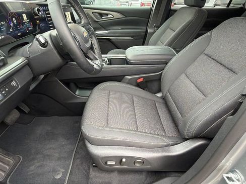 Certified 2026 Chevrolet Traverse LT image 13