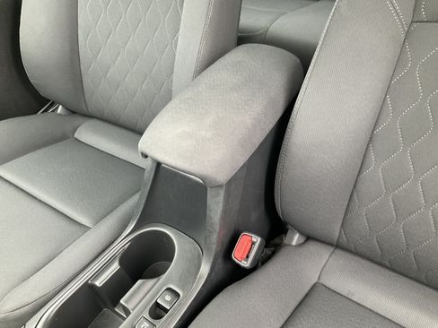 Used 2024 Toyota Corolla LE FWD image 20