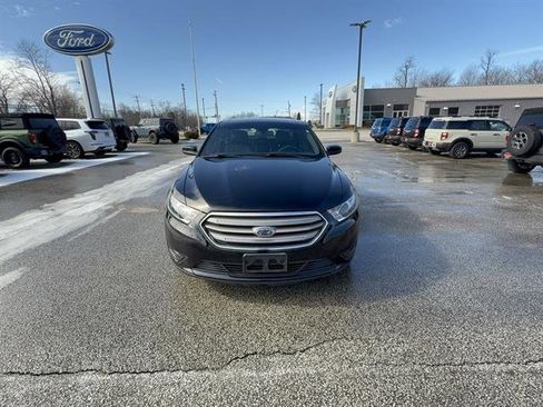 Used 2017 Ford Taurus SEL w/ Equipment Group 201A image 10