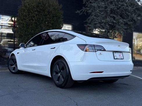Used 2023 Tesla Model 3 Standard Range image 18