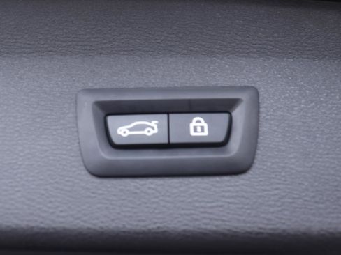 Used 2021 BMW X1 xDrive28i image 18