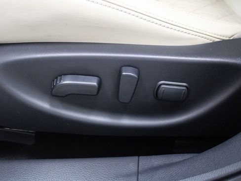 Used 2020 Nissan Maxima Platinum image 15