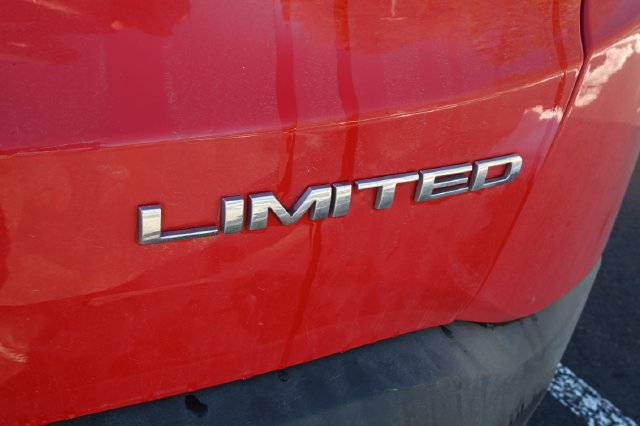 Used 2020 Jeep Renegade Limited AWD/4WD image 8