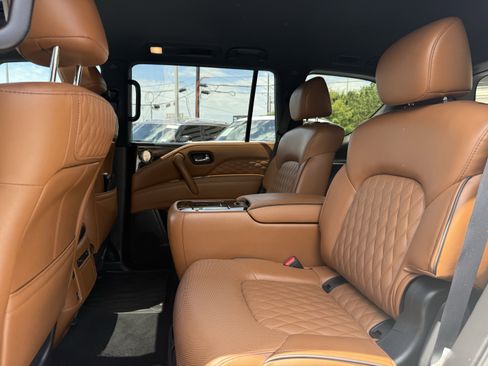 Certified 2024 INFINITI QX80 Sensory w/ Cargo Package AWD/4WD image 16
