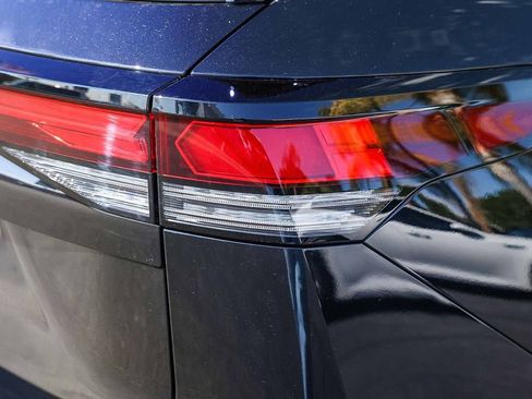 New 2026 Volkswagen Tiguan SE R-Line image 11