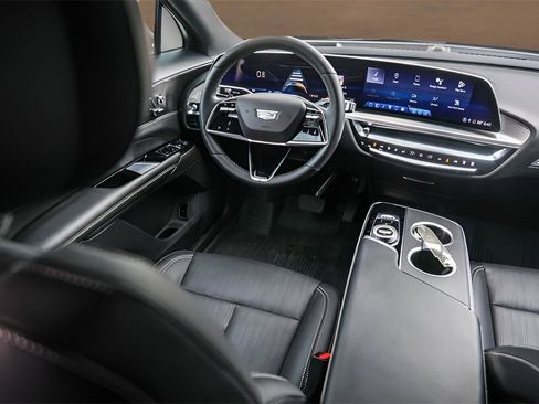 Certified 2024 Cadillac Lyriq Sport w/ LPO, Floor Liner Package image 27