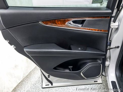 Used 2019 Lincoln Nautilus Select image 25