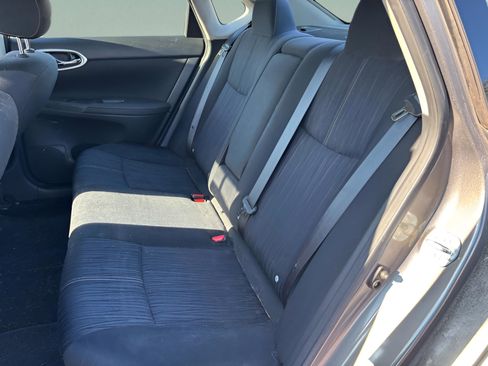 Used 2016 Nissan Sentra SV image 9