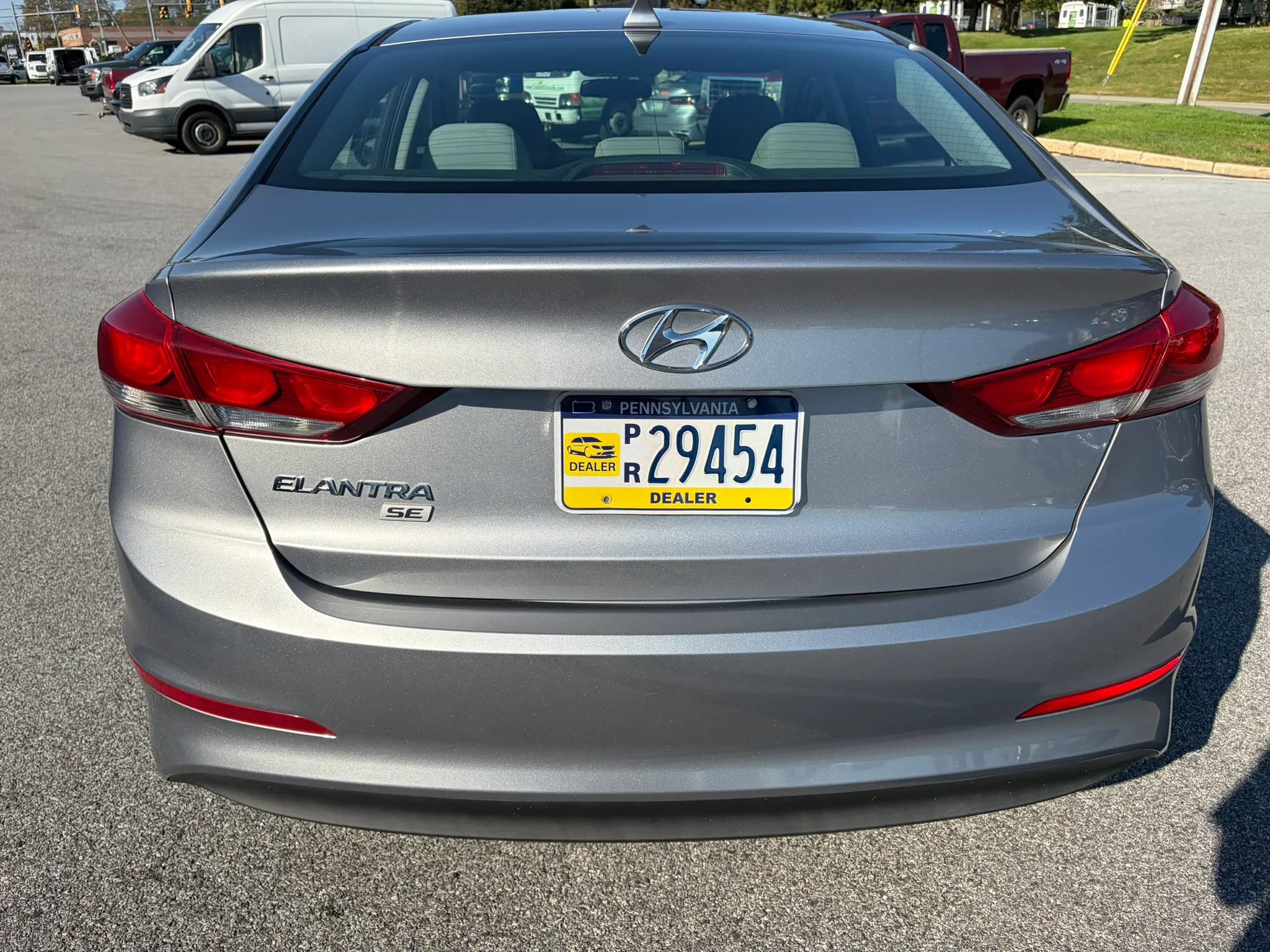 Used 2017 Hyundai Elantra SE FWD image 19