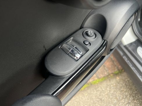 Certified 2023 MINI Cooper S image 15