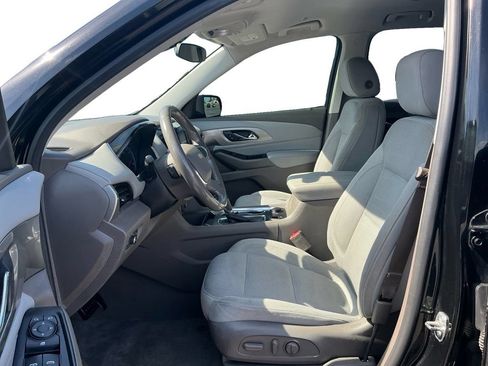 Used 2019 Chevrolet Traverse LT FWD image 14