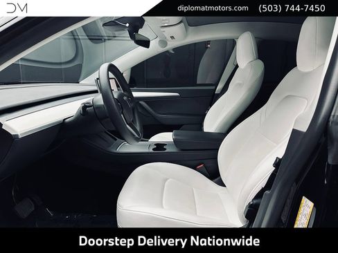 Used 2023 Tesla Model Y Long Range AWD/4WD image 18